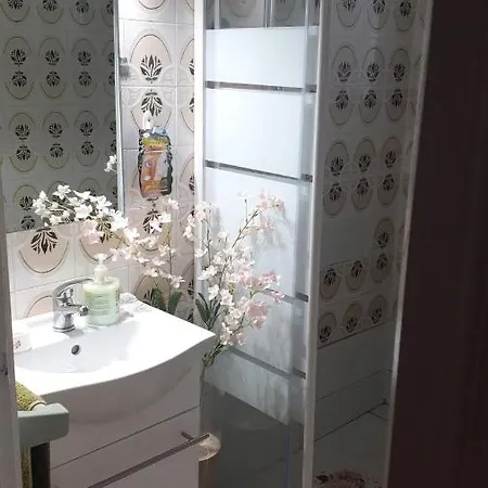Alicante Room